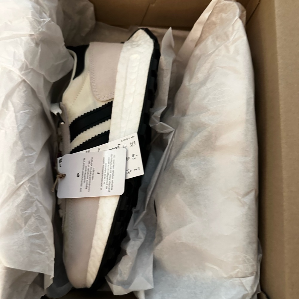 Adidas Retropy E5 W (BRAND NEW IN BOX)